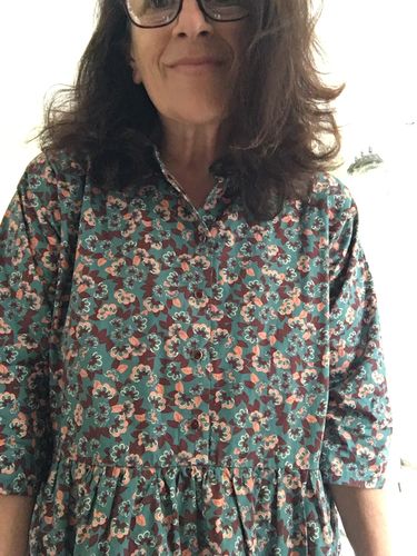 Customer photo review of Robe Roxanne coton émeraude fleuri rosé