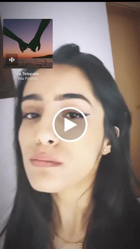 Customer video review of Namenskette | 18K vergoldet