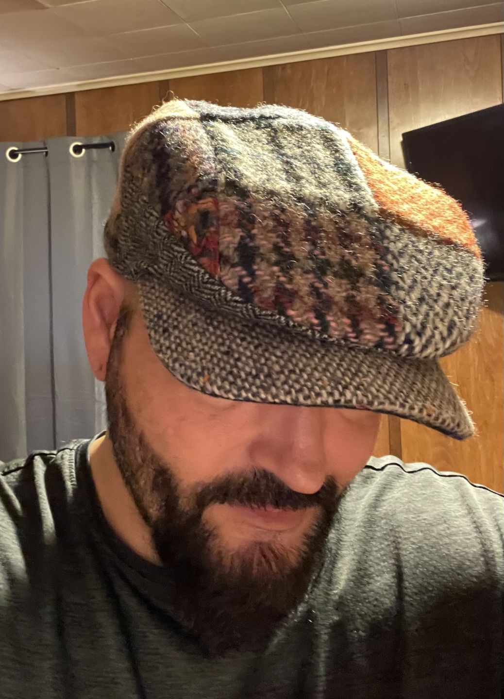 Customer photo review of Daithi Cap Patchwork Tweed