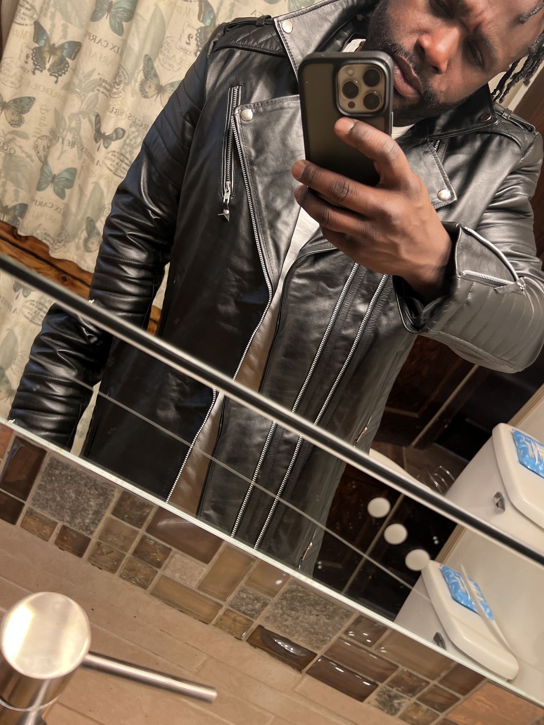 Customer photo review of New Men's Genuine Leather Jacket Black Slim fit Biker Motorcycle jacket