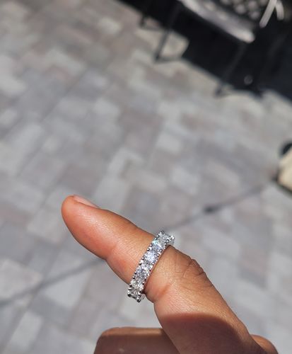 Customer photo review of 4mm VVS Certified Moissanite Eternity Ring
