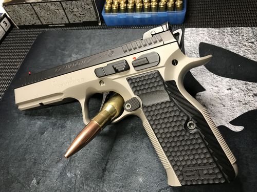 Customer photo review of CZ Shadow 2 Grips