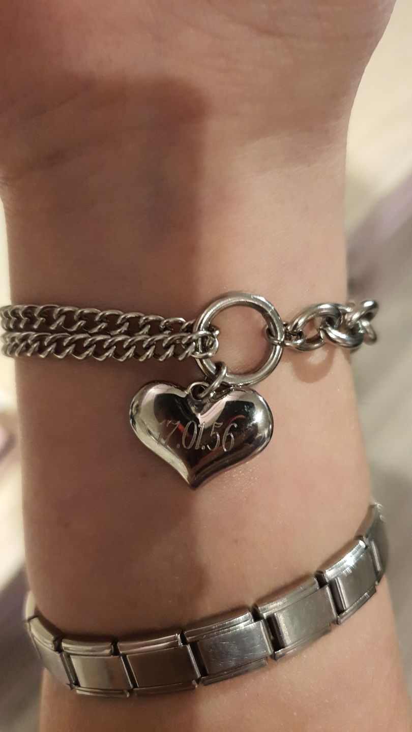 Customer photo review of Chunky Heart Armband + Gravur