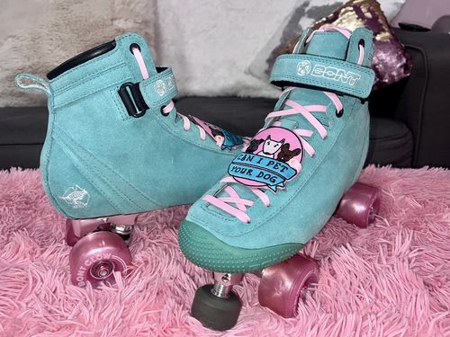Customer photo review of ParkStar Pastel Roller Skates