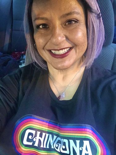 Customer photo review of Chingona Retro Soft unisex Tee