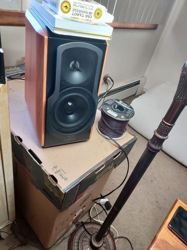 Customer photo review of S2000Pro Bookshelf Studio Monitor Speakers