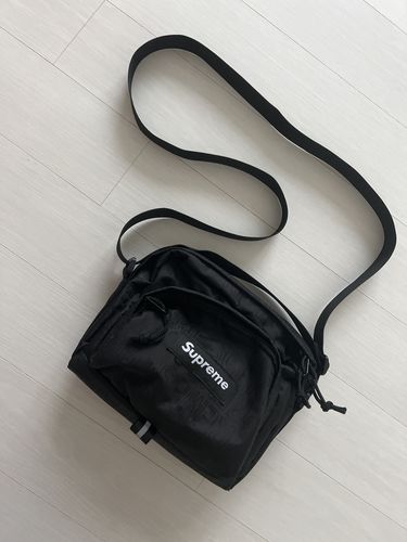 Customer photo review of Supreme 19SS 46th Shoulder Bag