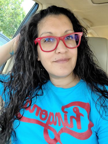 Customer photo review of Unisex Chingona Turq Tee