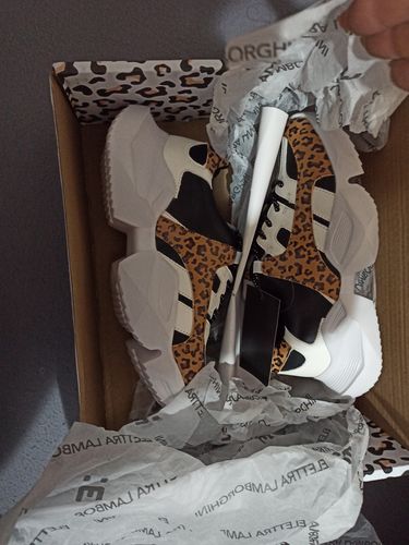Customer photo review of Sneakers maculato marrone