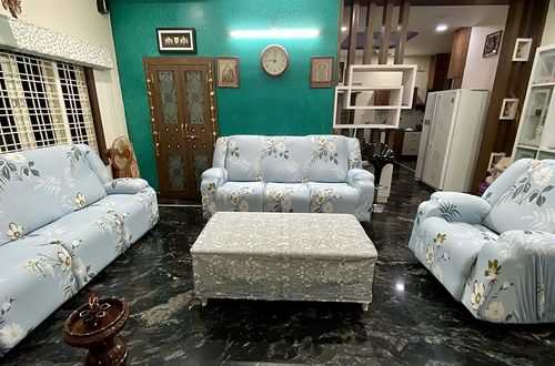 Customer photo review of Elastic Couch Cover