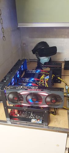 Avis photo d'un client sur Open Air Rig Mining Sans GPU Avec Alimentation 2000W - 8G Ram - 240G SSD - 4 Fan Supporte Jusqu'à 5 GPU