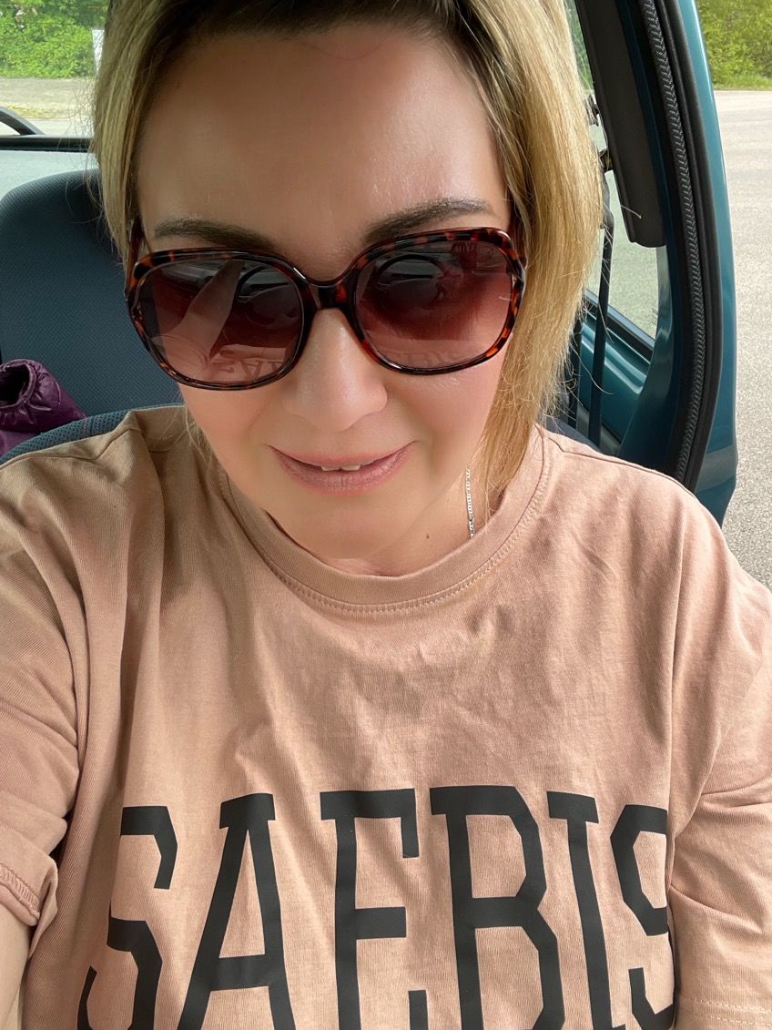 Customer photo review of Lifestyle Damen T-Shirt Kleid sandfarben by SAEBIS®