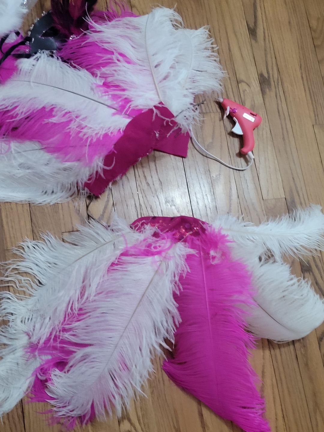 Customer photo review of Ostrich Drab Feathers (Long)