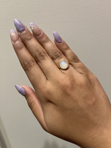 Customer photo review of Irregular Moonstone Ring (Gold)