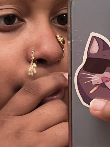 Customer photo review of Yogi Nose Stud