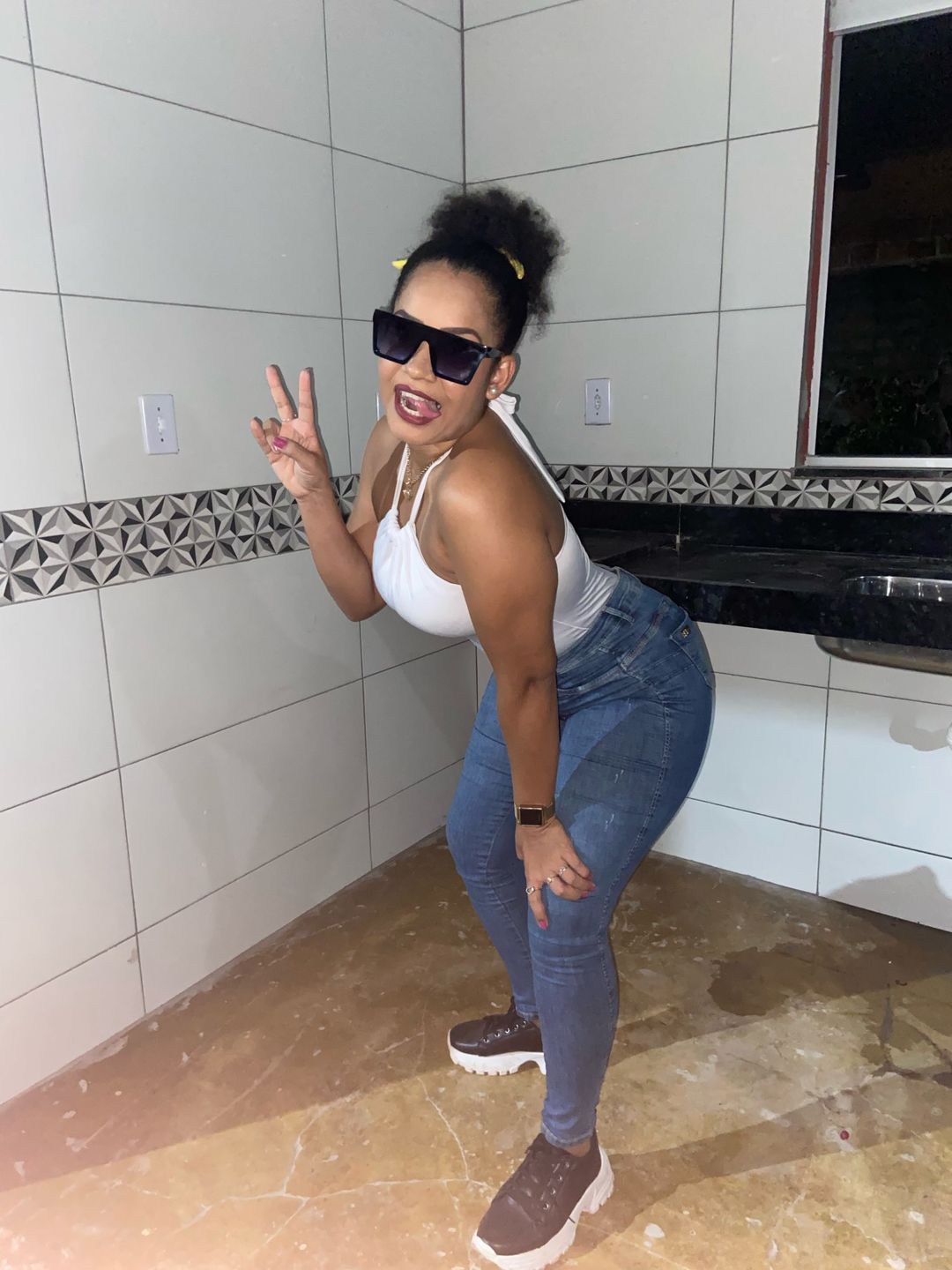 Customer photo review of Selena Deluxe