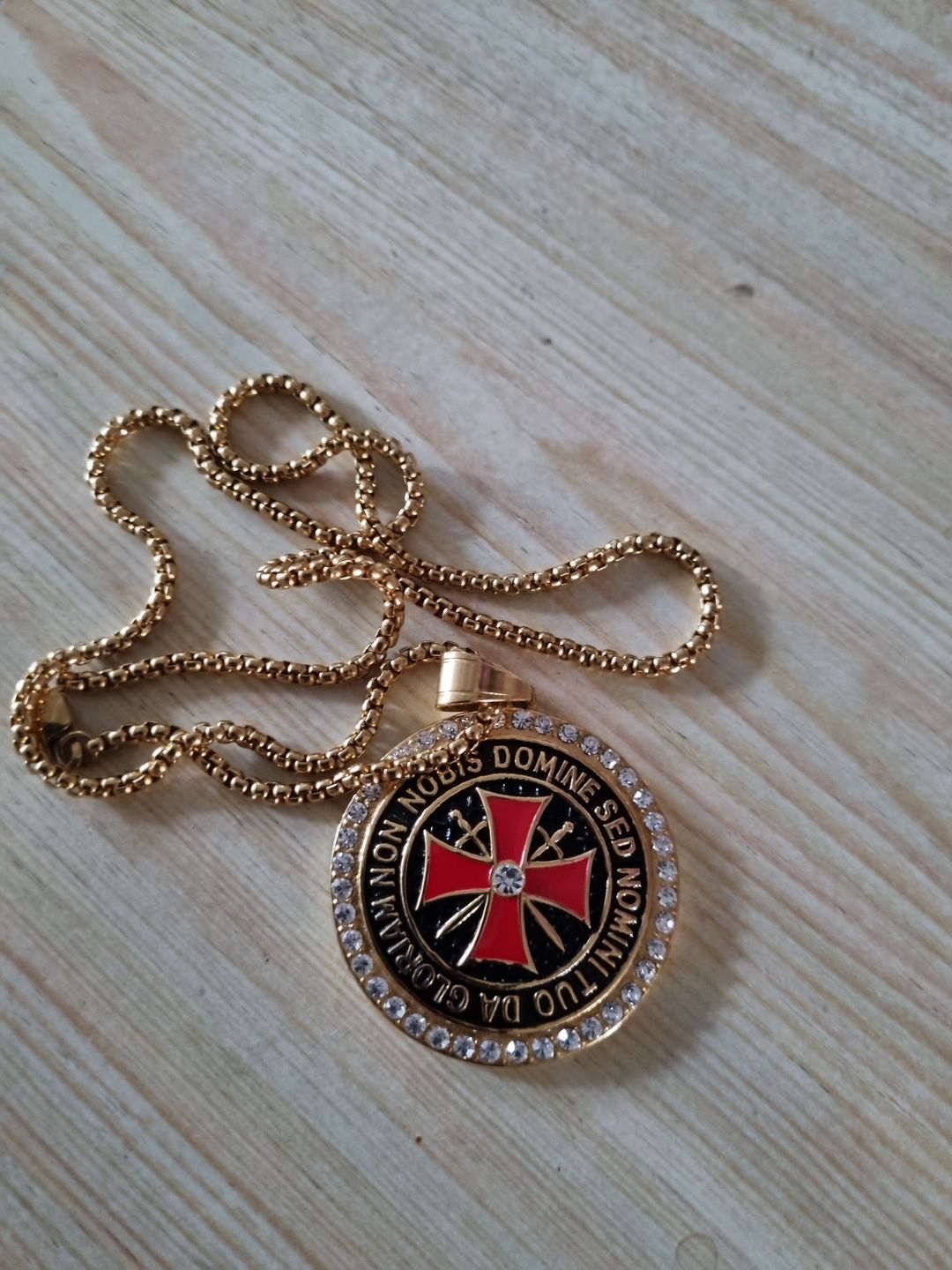 Customer photo review of Collier du Seigneur Templier