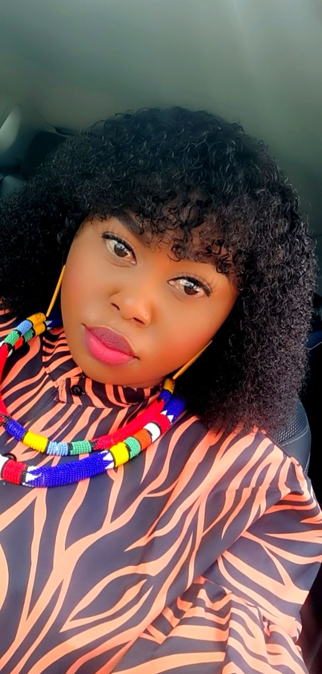 Customer photo review of Brazilian Kinky Curl Fringe - Gabby
