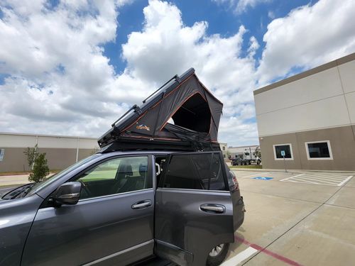 Customer photo review of Outdoorsman XL Clam Shell 56.5''