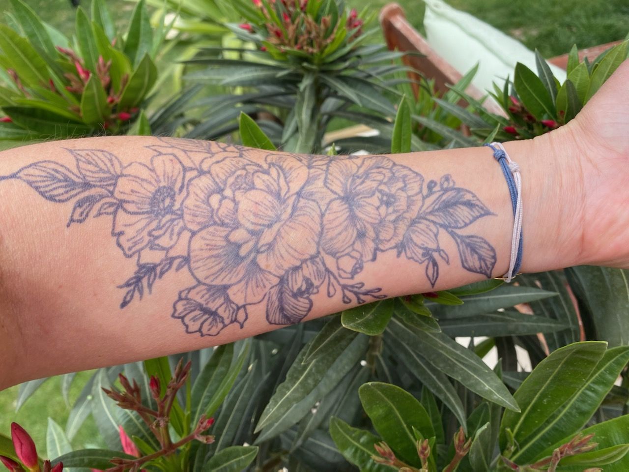 Customer photo review of 1 oz. Bottle of Fresh Jagua tattoo Gel