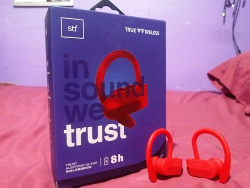 Customer photo review of Trust: Audífonos in-ear True Wireless