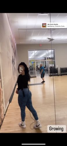 Customer photo review of Dark Blue Camo Seamless Leggings