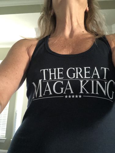 Customer photo review of The Great Maga King 1 Color Women's Apparel