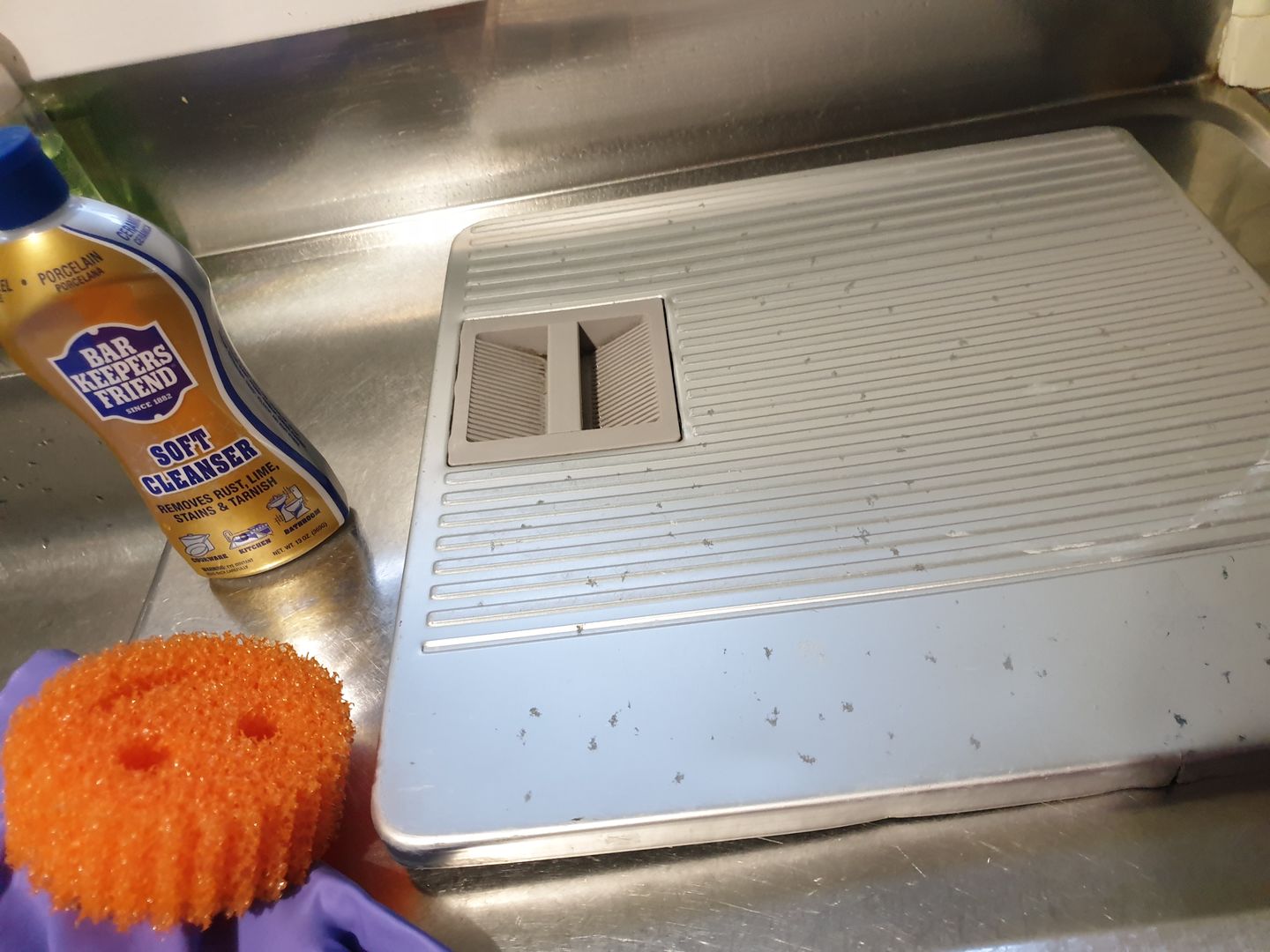 Customer photo review of Scrub Daddy Family (6 Pack)