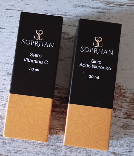 Customer photo review of Siero Acido Ialuronico + Vitamina C         -       2 al prezzo di 1 (30 ml a Siero)