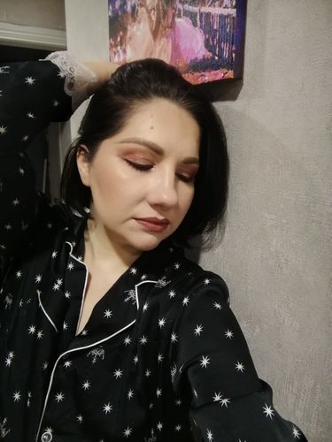 Customer photo review of O.TWO.O VELVET MATTE LIP LACQUER