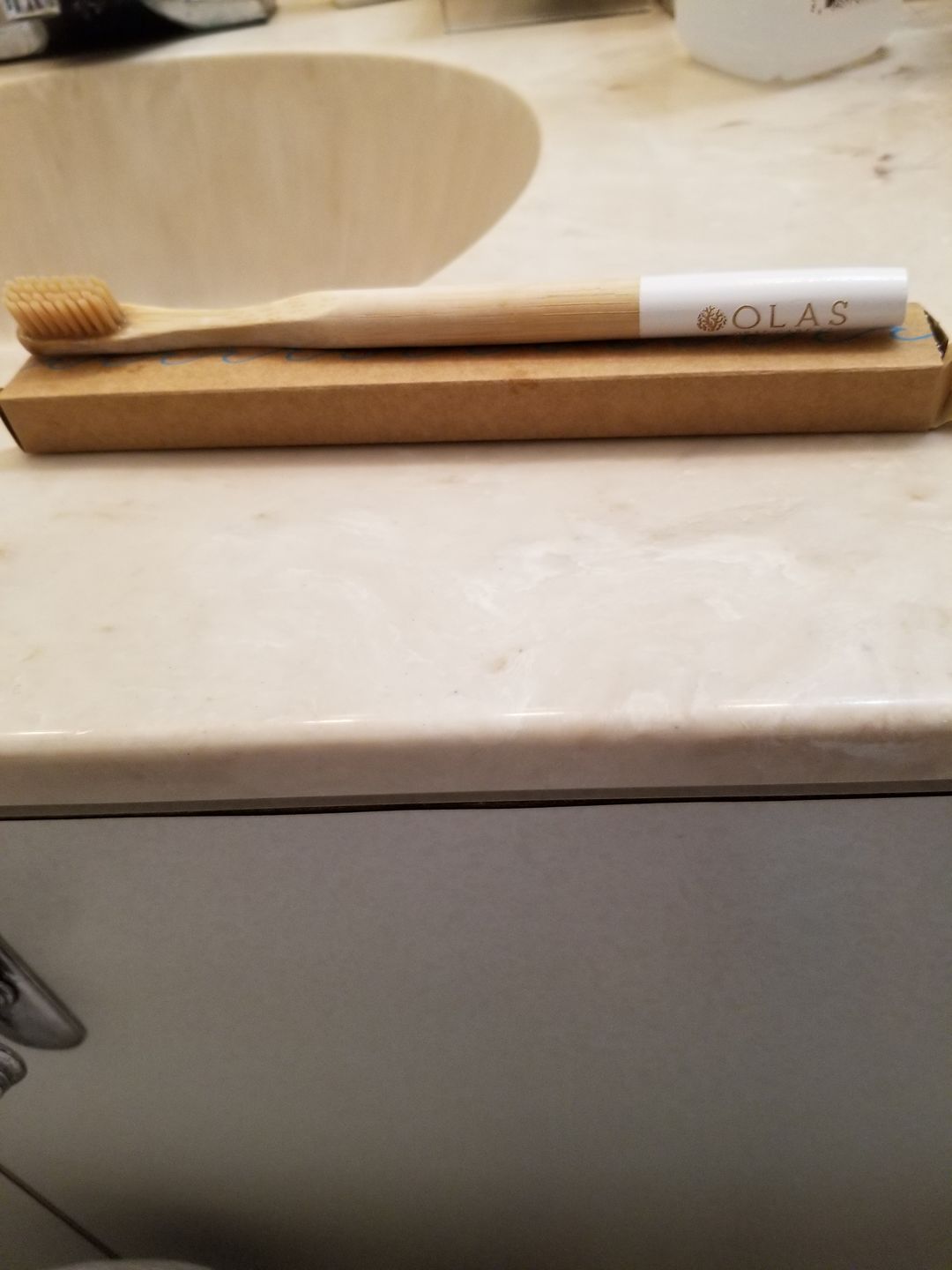 Customer photo review of OLAS Toothbrush Natural - White Handle