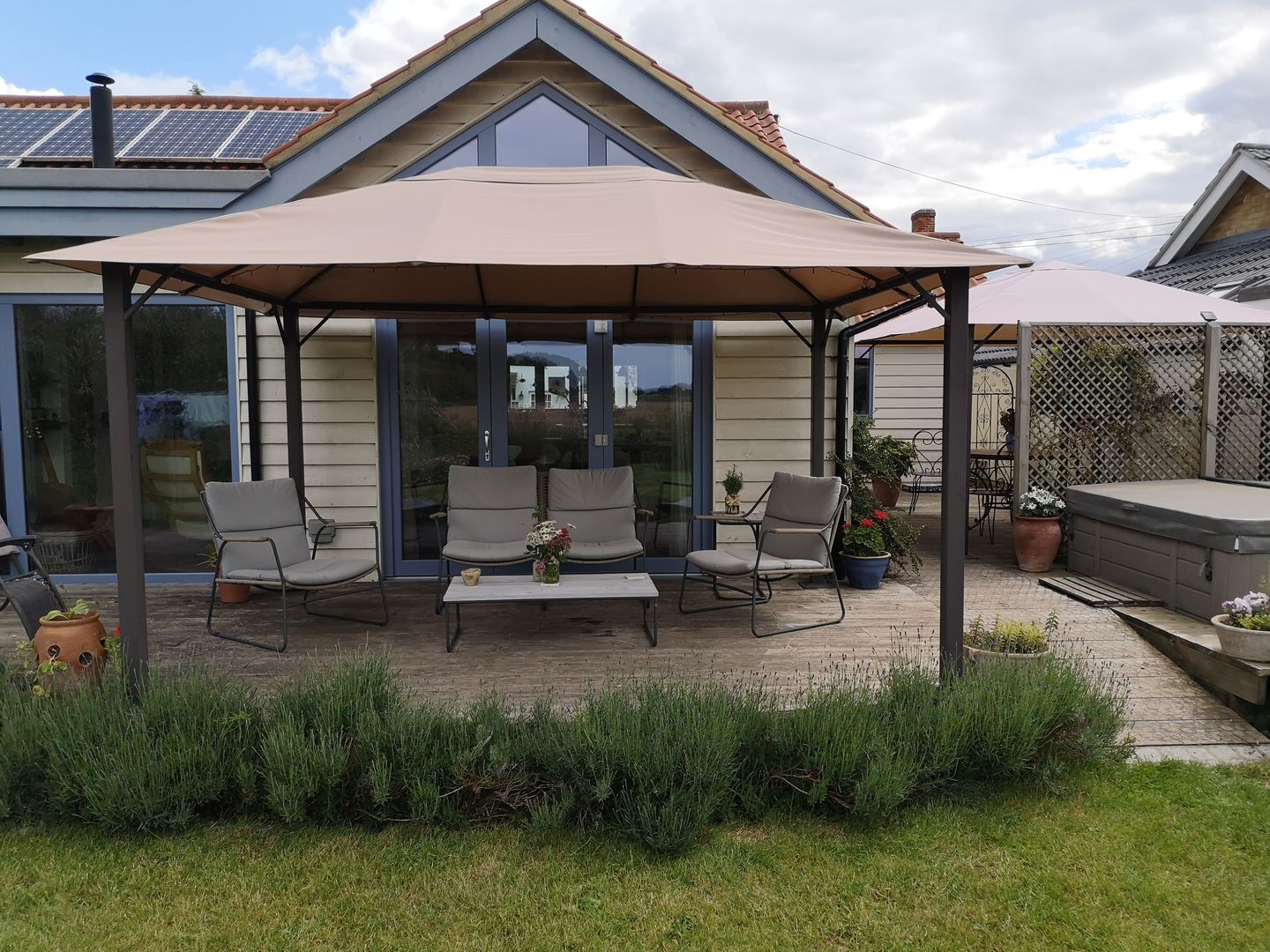 Customer photo review of Venice Garden Gazebo Canopy