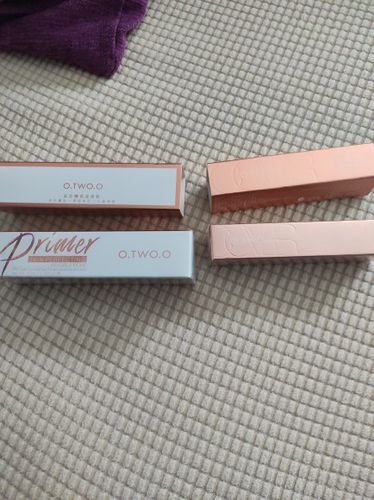 Customer photo review of O.TWO.O SKIN PERFECTING INVISIBLE PORES PRIMER