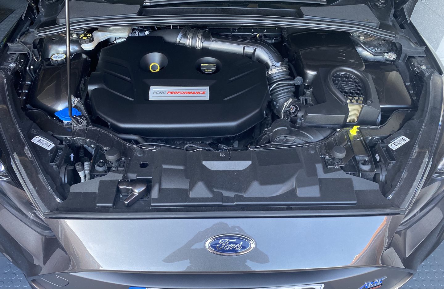 Customer photo review of Proform Bonnet Catch Cover (various colours) - MK3 / 3.5 Focus & Mk2 Puma