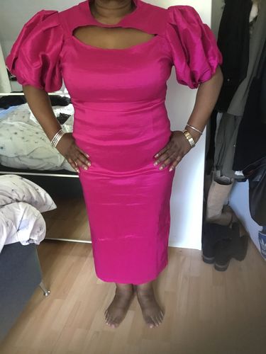 Customer photo review of Solid Color On-trend Cutout Midi Dress