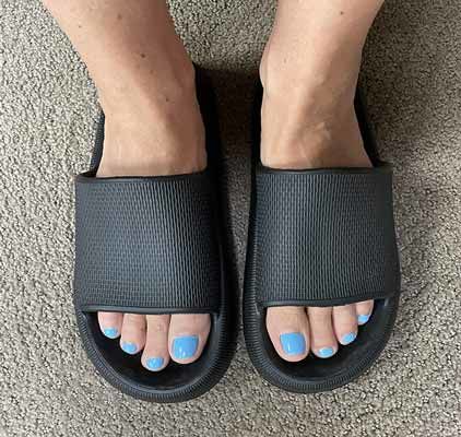 Customer photo review of Claquettes Anti-douleurs Femme Homme - Pantoufles à Mémoire de Forme