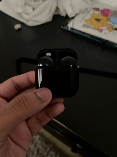 Customer photo review of Wireless Earphones