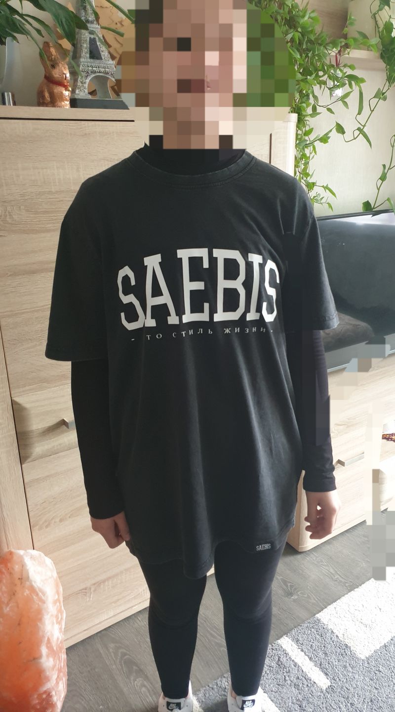 Customer photo review of SAEBIS® All Black Herren T-Shirt schwarz