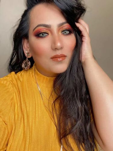 Customer photo review of Dawn Green Colored Contact Lenses