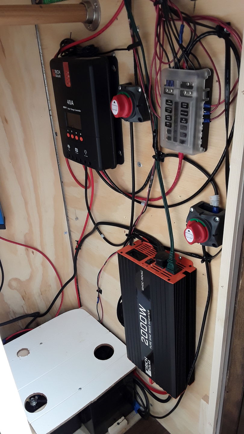 Customer photo review of 2000 Watt Industrial Pure Sine Wave Inverter