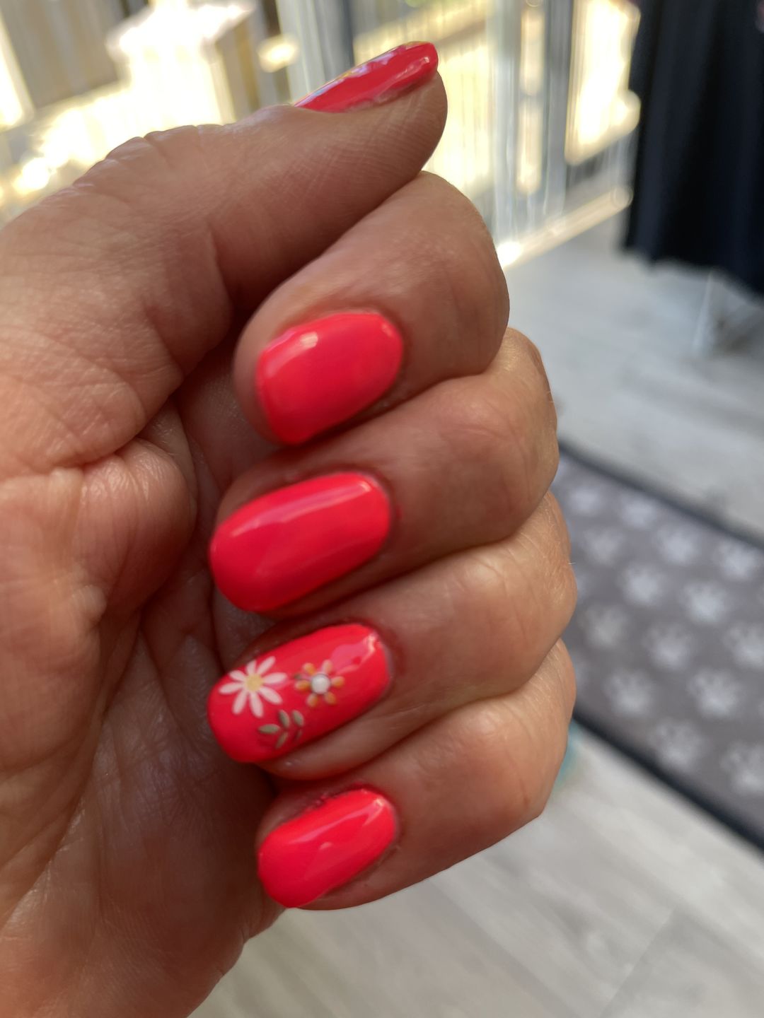 Customer photo review of Semilac 570 Neon Watermelon UV Gel Polish 7ml