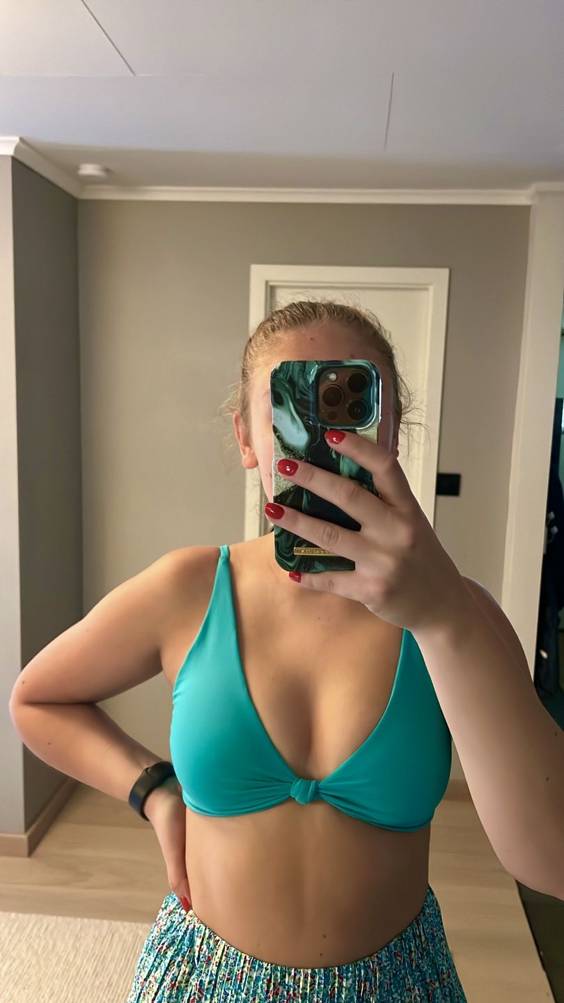 Customer photo review of Ally Top (Digital)
