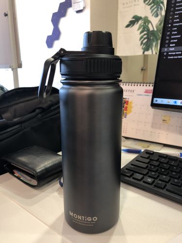 Customer photo review of 18oz Metallic Ace Bottle 530ml