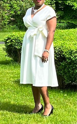 Customer photo review of Solid Color Stunning Lace-Up Midi Dress