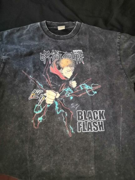 Customer photo review of ITADORI BLACK FLASH TEE