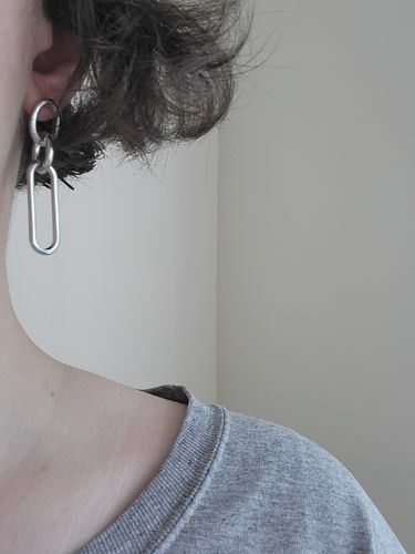 Customer photo review of Chain Design Drop Earrings
