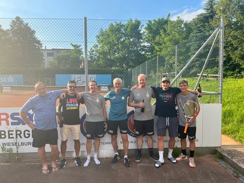 Customer photo review of DIE MÖHRE: GRÜNZEUG PREMIUM SHIRT BUBEN • LOVE, PEACE & AUTONOMY