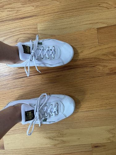 Customer photo review of Slim Dança Sneakers - White