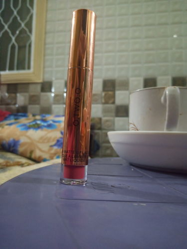 Customer photo review of O.TWO.O VELVET MATTE LIP LACQUER