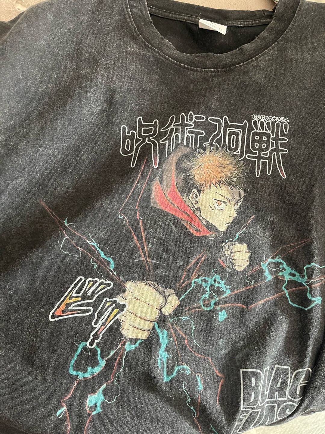 Customer photo review of ITADORI BLACK FLASH TEE